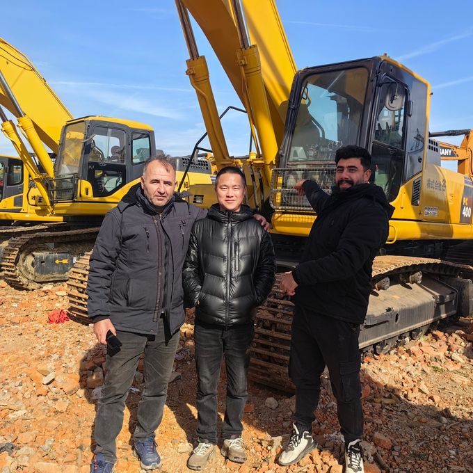 latest company news about Iranian customers personally purchase Komatsu 400-8R 2